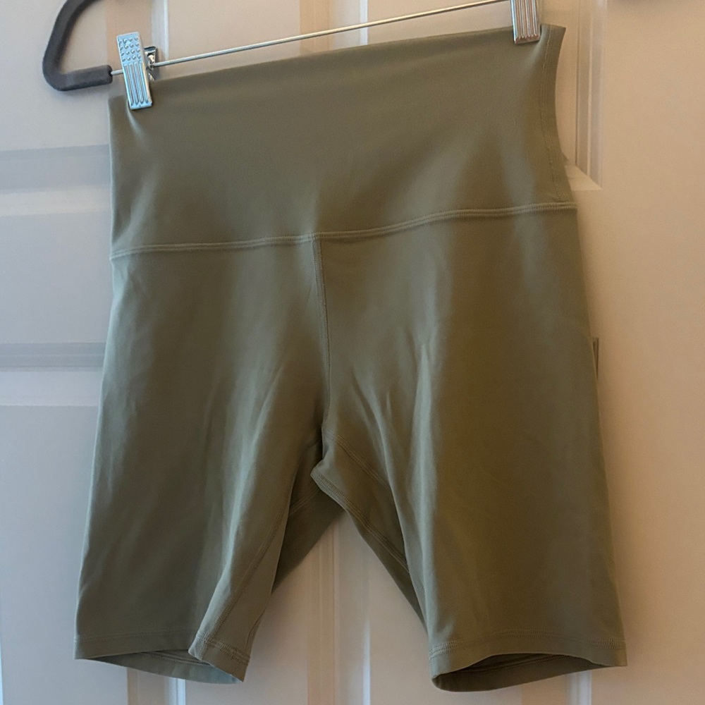 lululemon athletica Align 8 inch Shorts